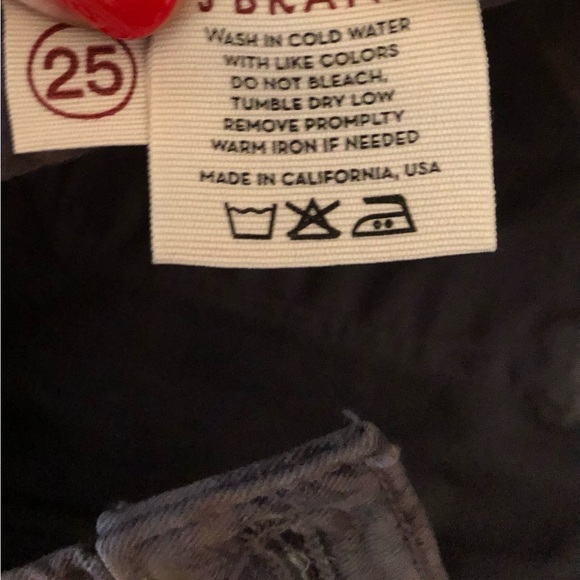 J Brand special edition grey floral skinny ankle jean. Size 25. - Picture 5 of 7